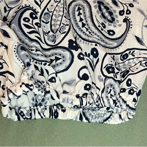 Ann Taylor Factory paisley blouse, Size L - Picture 7 of 7